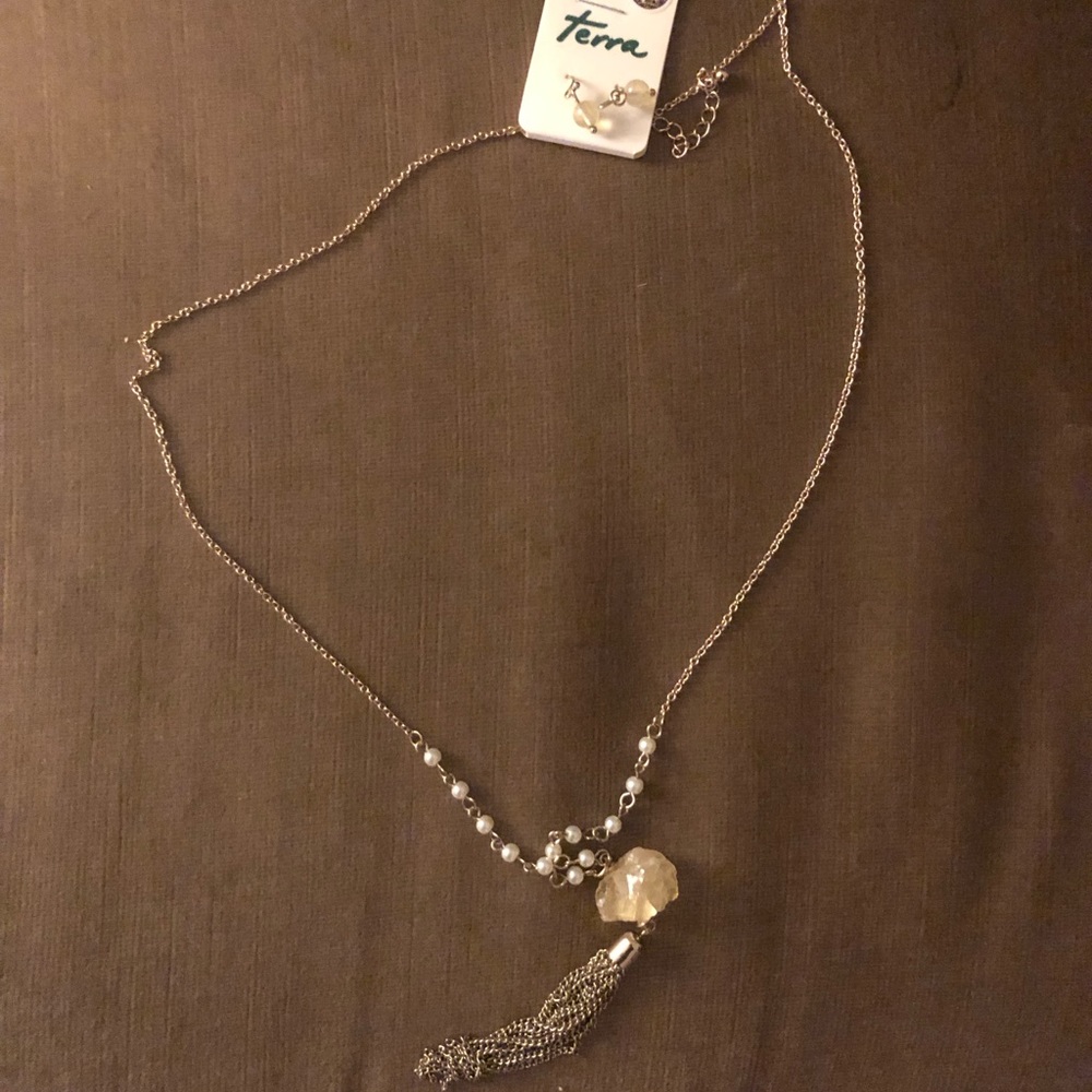 4-sale Terra Lemon Quartz Costume Necklace & Earrings-514 $15 or $12 w/offer 🎉